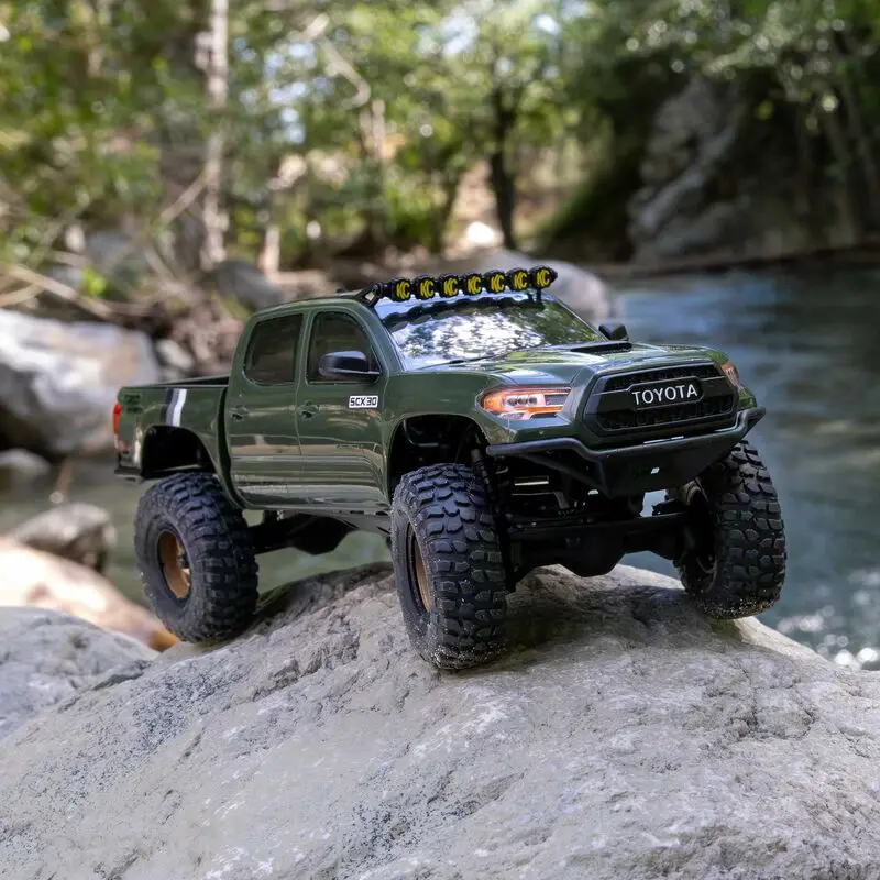 Axial 1:30 Scx30 Auto RC Toyot - Rc Hobby Toucan recensione e prezzo